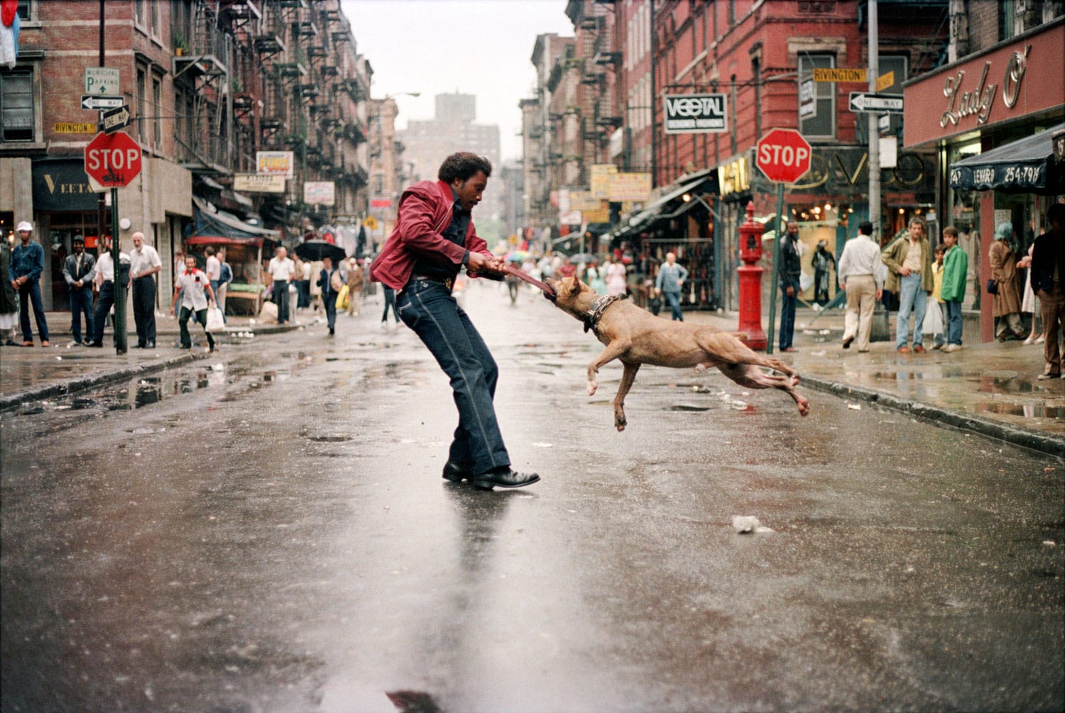 Jamel Shabazz, Man and Dog, 1980. Courtesy of the artist.