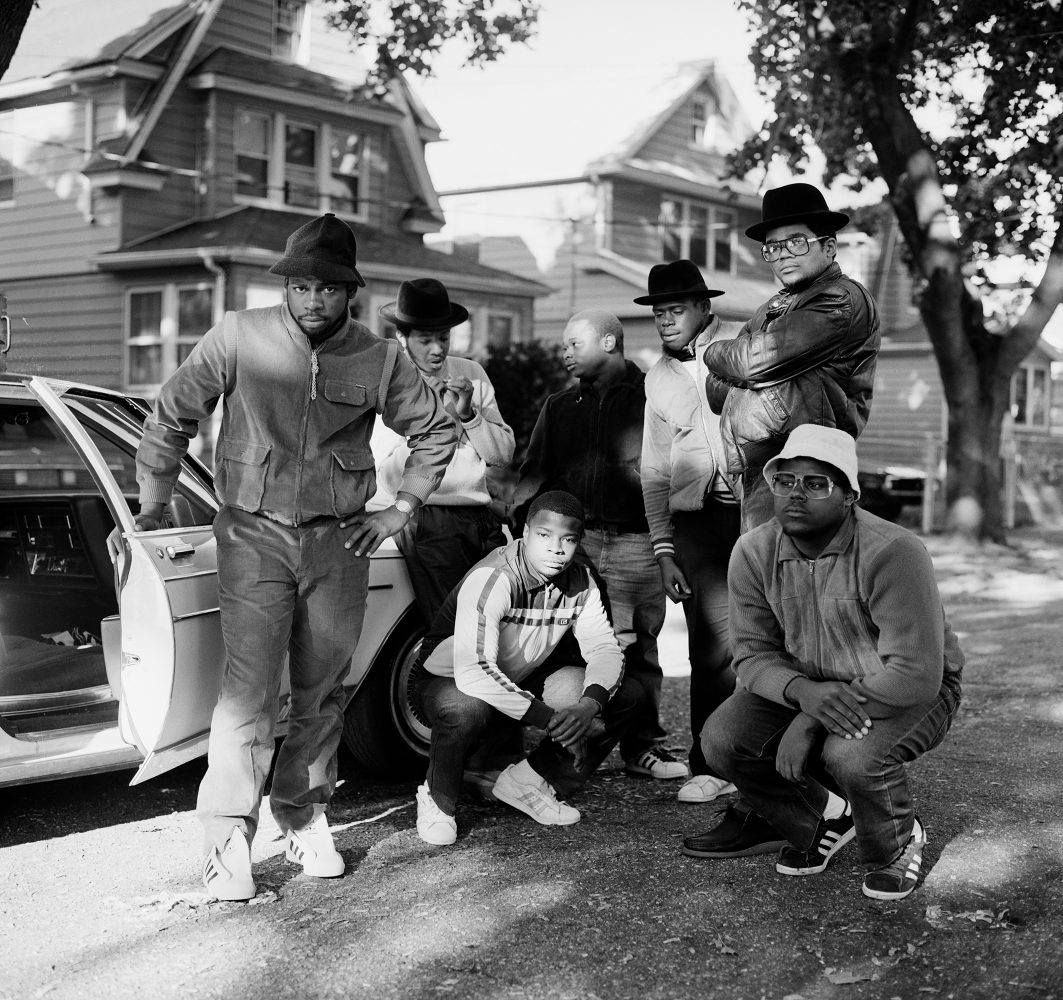 © Janette Beckman, RUN DMC & Posse, Hollis, Queens, 1984