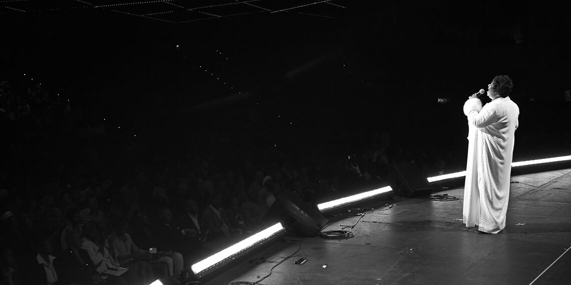 Franklin performs at Gospel Fest in June 2005 before performing at the Tony Awards later that evening. Photography by Matthew Jordan Smith