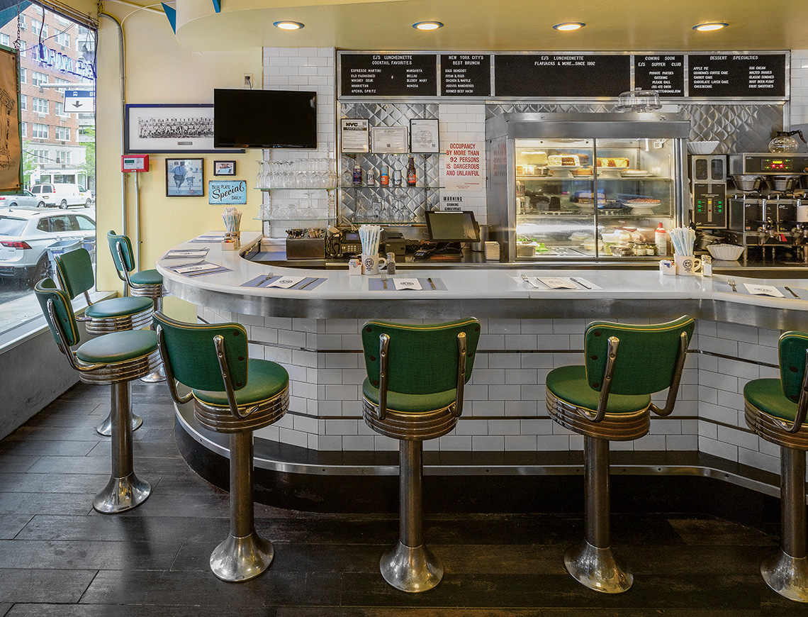 EJ’s Luncheonette (interior), 1271 Third Avenue, Upper East Side © James T. & Karla L. Murray, 2026